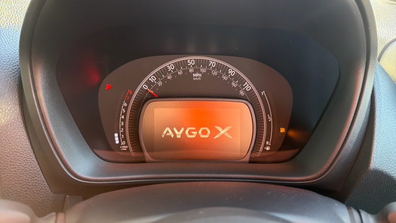 Toyota Aygo X 1.0 VVT-i Edge 5dr Petrol Hatchback